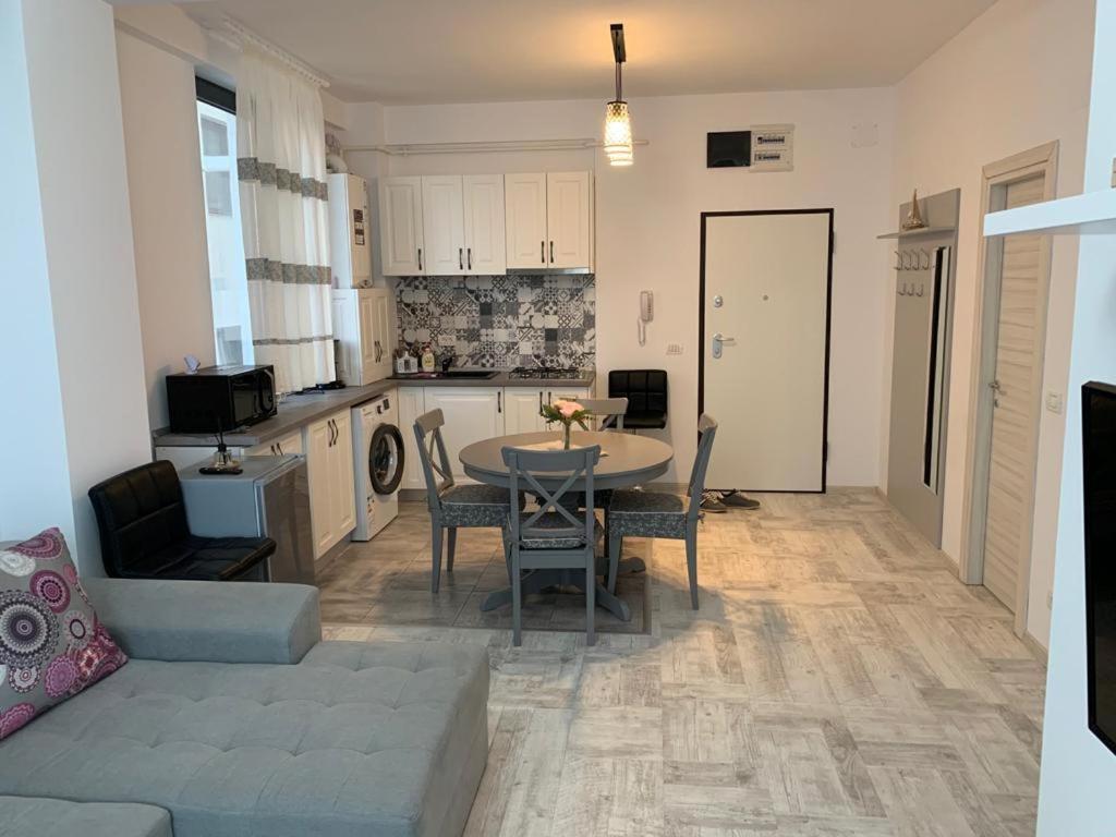 Iris Apartamento Năvodari Exterior foto