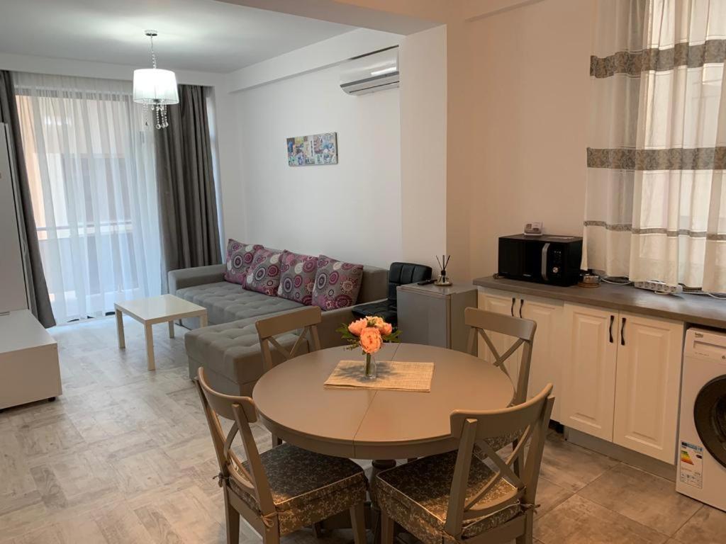 Iris Apartamento Năvodari Exterior foto
